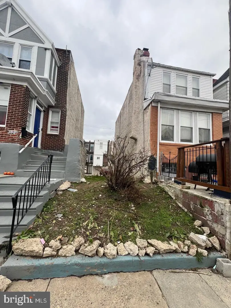 3833 Lawndale St, Philadelphia, PA 19124 - #2
