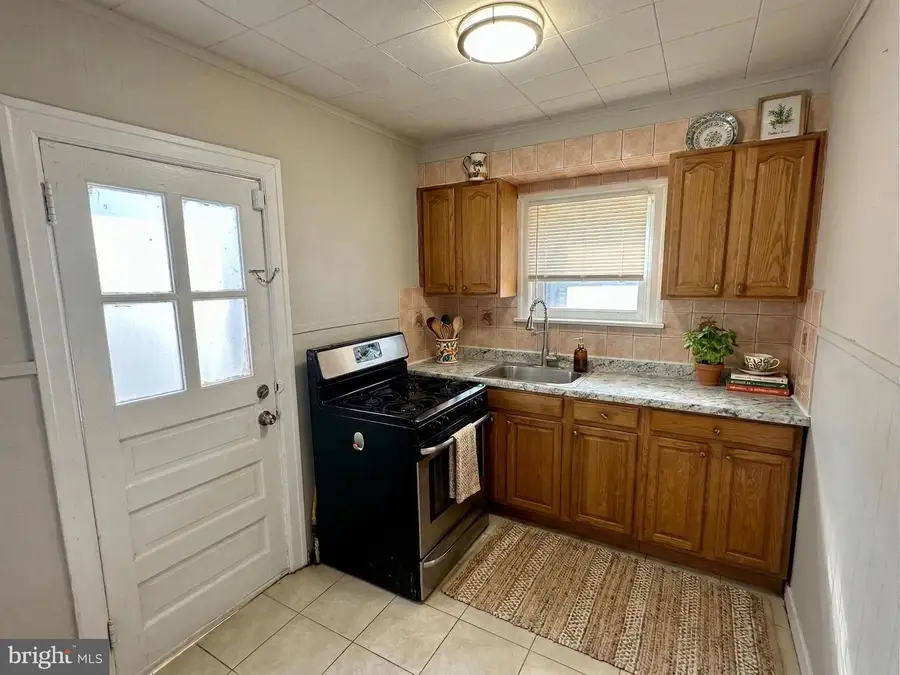 6555 Edmund St, Philadelphia, PA 19135 - #3