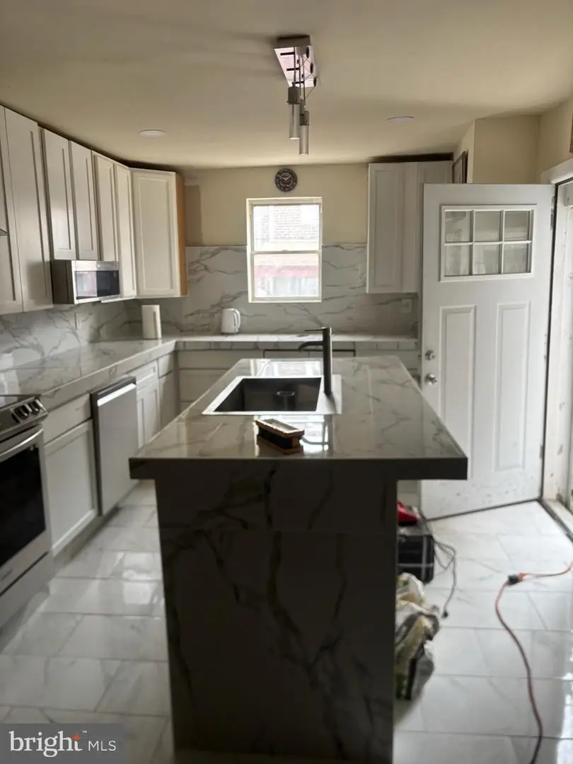 6414 Chelwynde Ave, Philadelphia, PA 19142 - #3