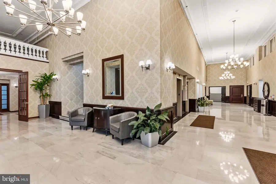 1324 Locust St #214, Philadelphia, PA 19107 - #2