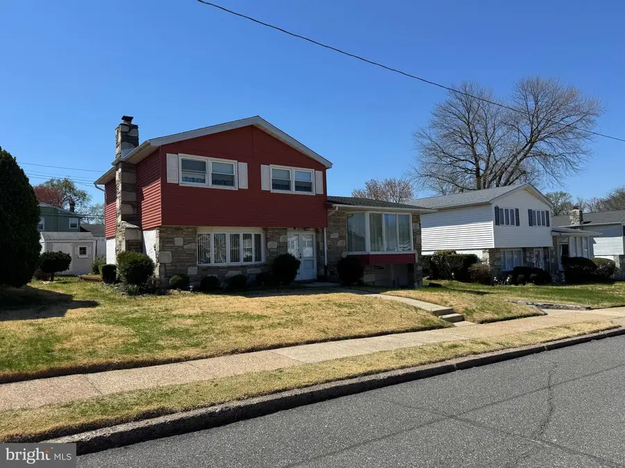 3814 Brookview Rd, Philadelphia, PA 19154 - #2