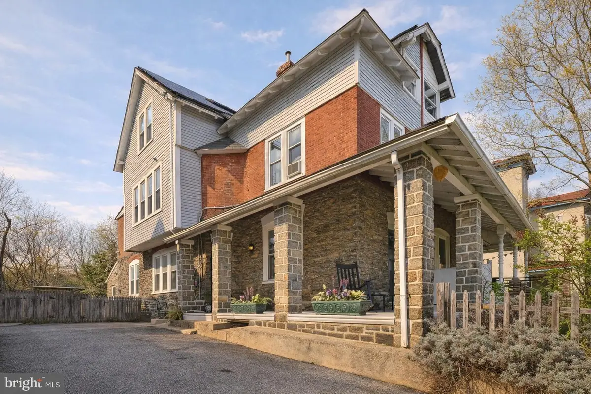 423 E High St, Philadelphia, PA 19144 - #1