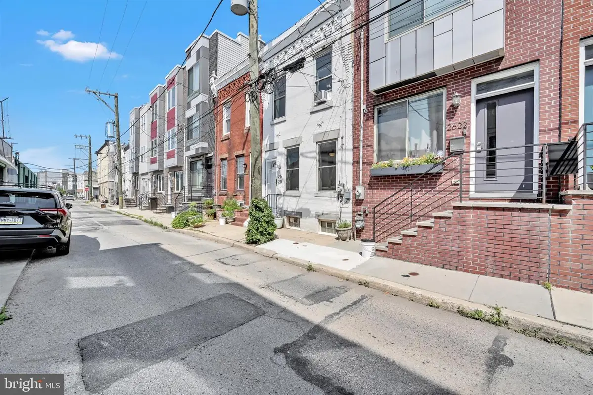 2620 Collins St, Philadelphia, PA 19125 - #1