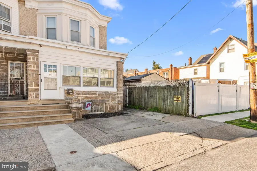 8015 Walker St, Philadelphia, PA 19136 - #2