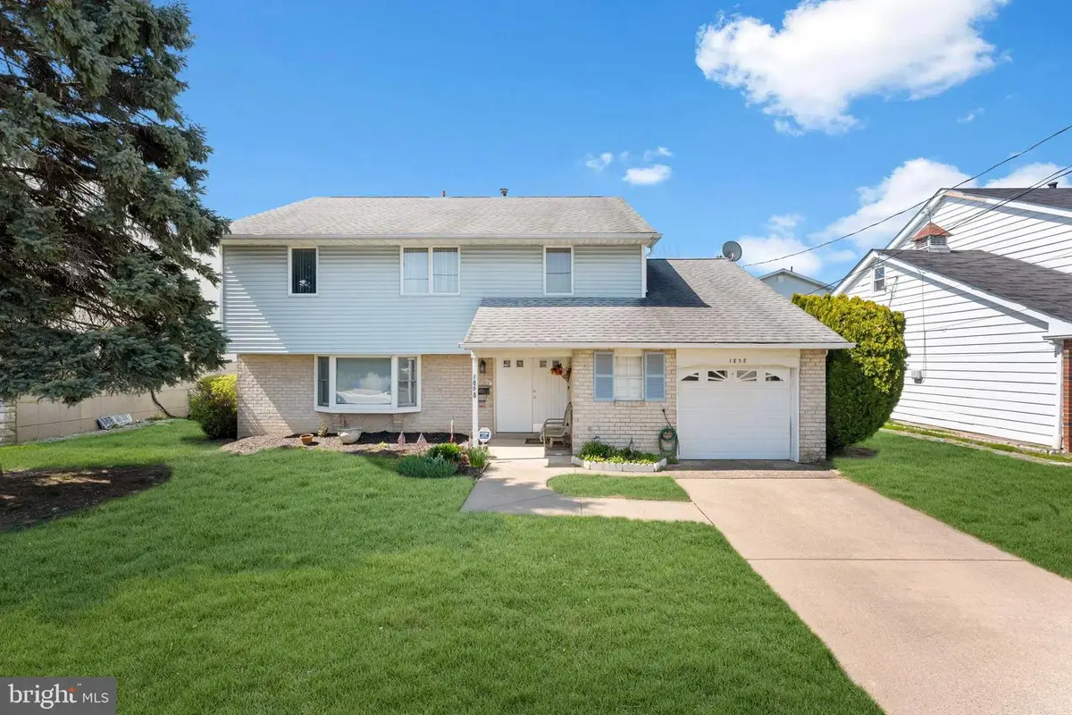 1858 Greymont St, Philadelphia, PA 19116 - #1