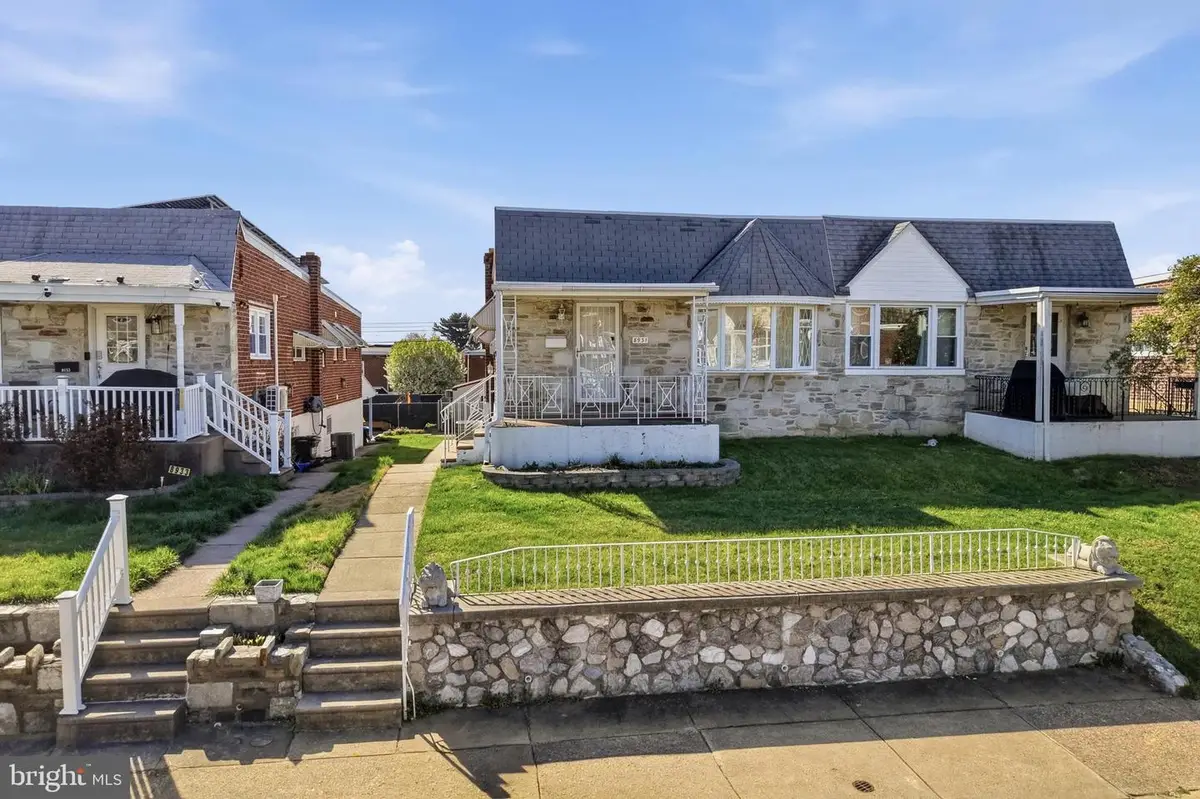 8931 Leonard St, Philadelphia, PA 19152 - #1