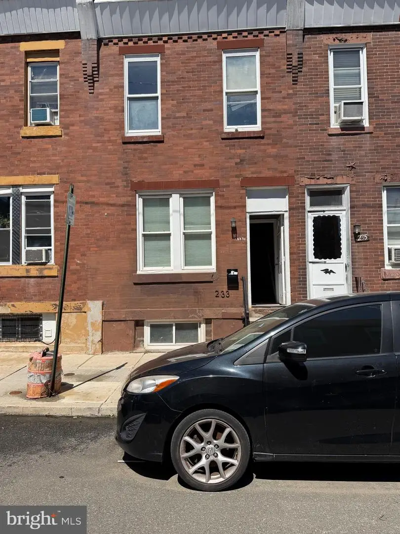 233 E Mayfield St, Philadelphia, PA 19134 - #1