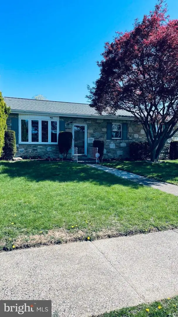 2125 Lott Ave, Philadelphia, PA 19115 - #1