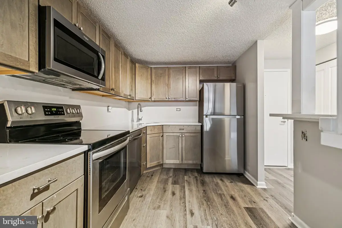 241 S 6th St #304f, Philadelphia, PA 19106 - #1