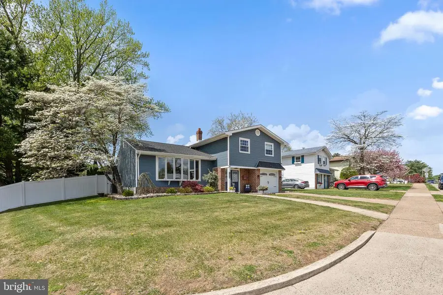 1044 Bloomfield Ave, Philadelphia, PA 19115 - #2