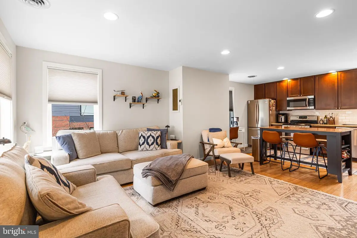 924 N 27th St, Philadelphia, PA 19130 - #1