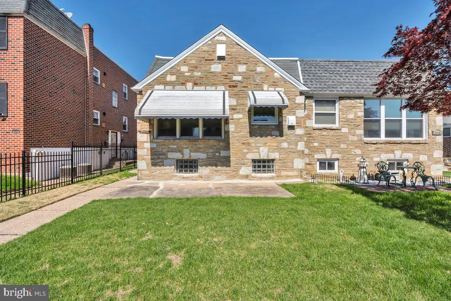 2113 Emerson St, Philadelphia, PA 19152 - #3