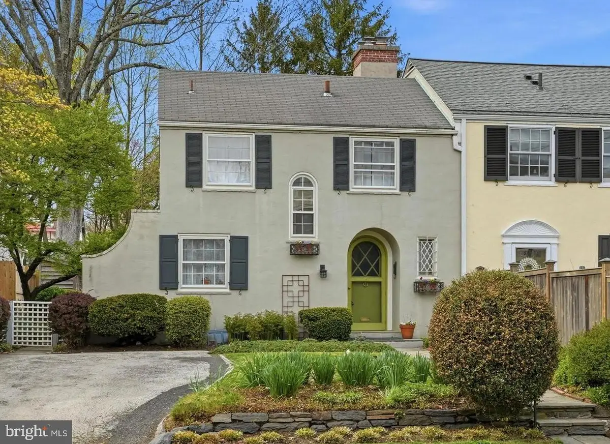 233 E Evergreen Ave, Philadelphia, PA 19118 - #1