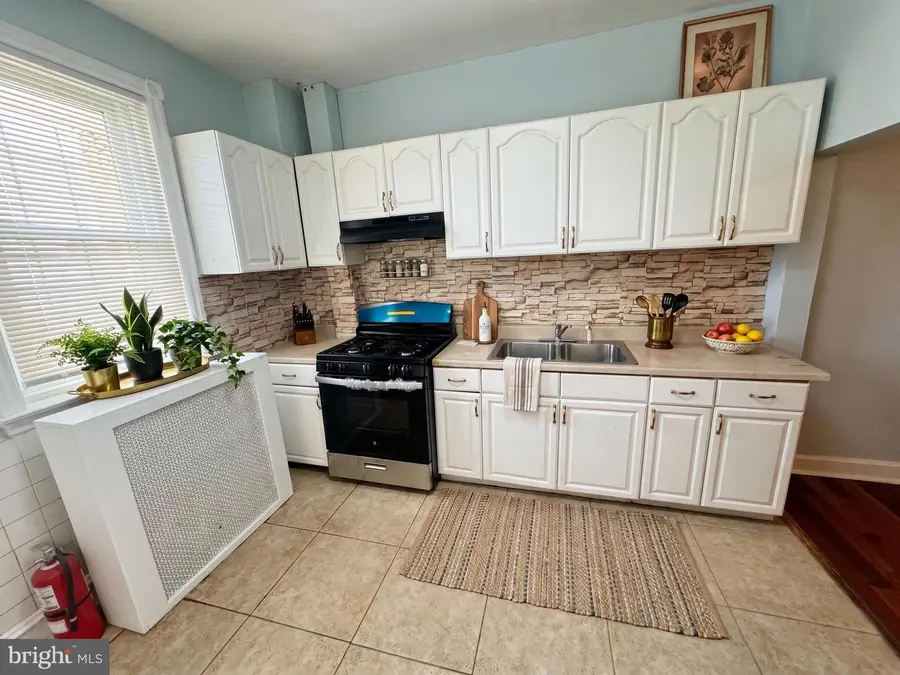 6320 Kingsessing Ave, Philadelphia, PA 19142 - #2