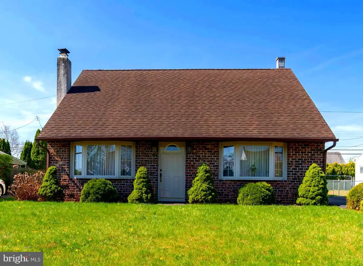 2824 Nature Rd, Philadelphia, PA 19154 - #1