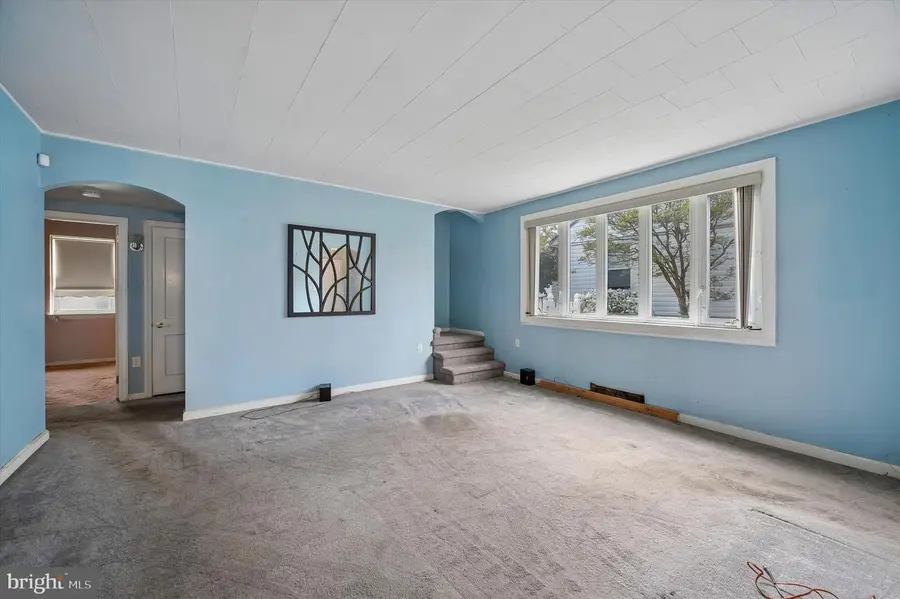 9225 Wesleyan Rd, Philadelphia, PA 19114 - #2