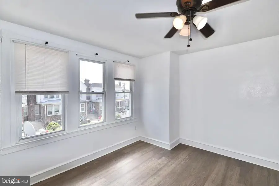 7208 Glenloch St, Philadelphia, PA 19135 - #2