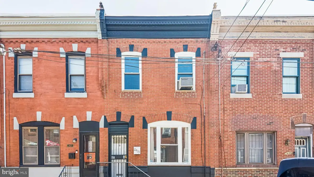 2433 S Mole St, Philadelphia, PA 19145 - #1