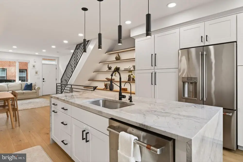 2023 Saint Albans St, Philadelphia, PA 19146 - #1