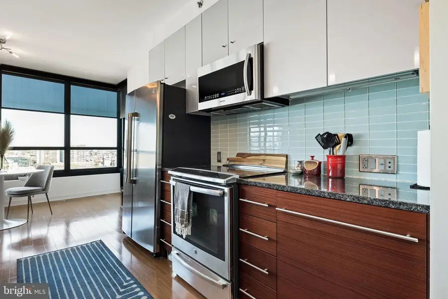 2101 Market St #2001, Philadelphia, PA 19103 - #3