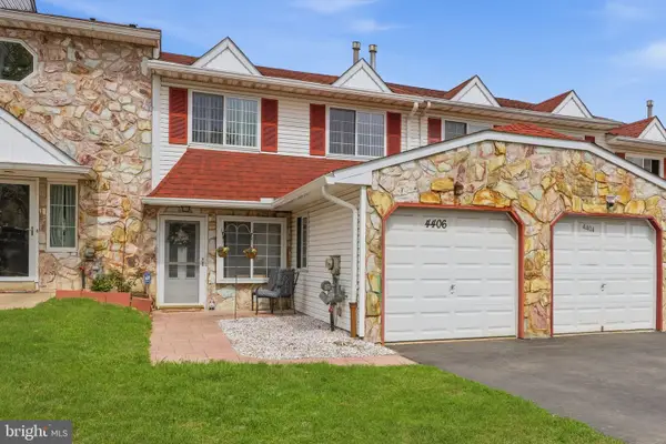 4406 Ernie Davis Cir, PHILADELPHIA, PA 19154