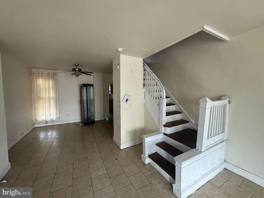 6409 N Woodstock St, Philadelphia, PA 19138 - #2