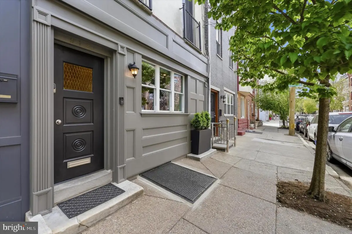 913 S 10th St, Philadelphia, PA 19147 - #1