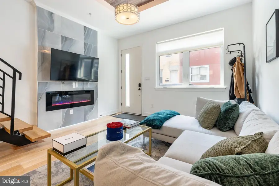 2147 Cross St, Philadelphia, PA 19146 - #2