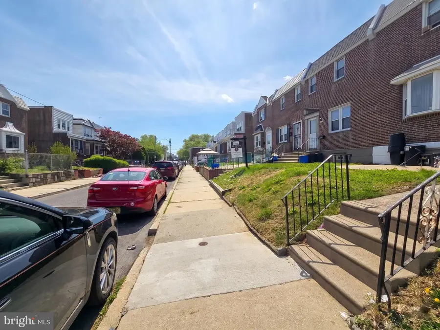 5832 Akron St, Philadelphia, PA 19149 - #2