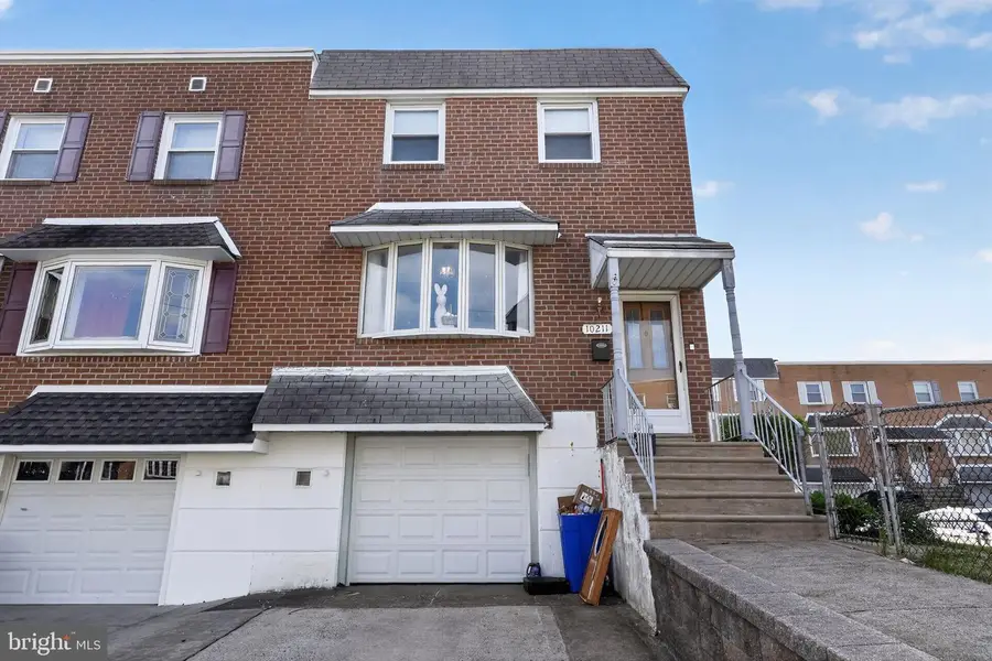 10211 Ambridge Pl, Philadelphia, PA 19114 - #2