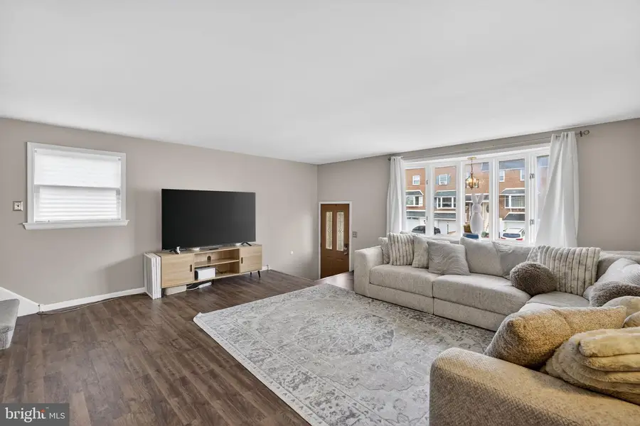 10211 Ambridge Pl, Philadelphia, PA 19114 - #3