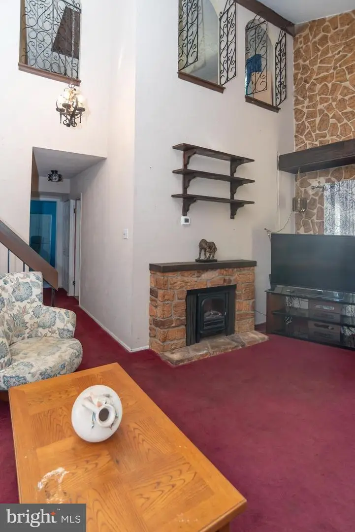 3712 Ronnald Dr, Philadelphia, PA 19154 - #3