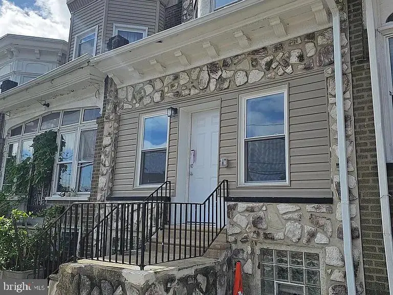 1040 S 56th St, Philadelphia, PA 19143 - #1