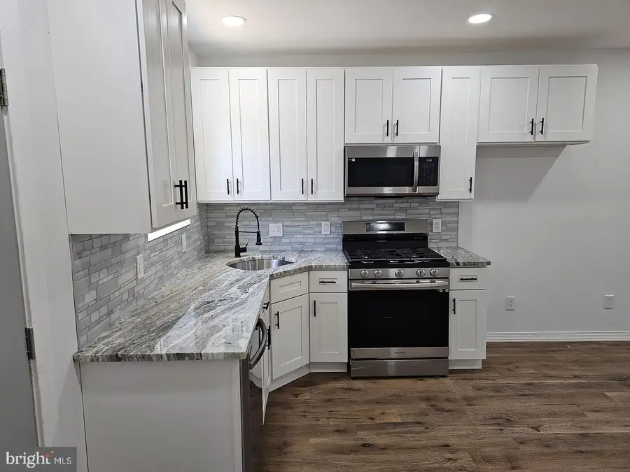 1040 S 56th St, Philadelphia, PA 19143 - #3