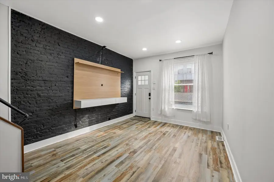 1812 E Albert St, Philadelphia, PA 19125 - #3