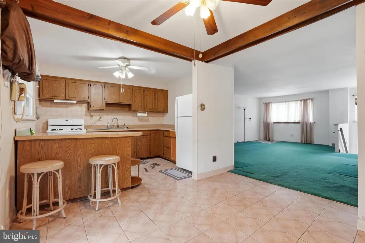 12248 Sweet Briar Rd, Philadelphia, PA 19154 - #1