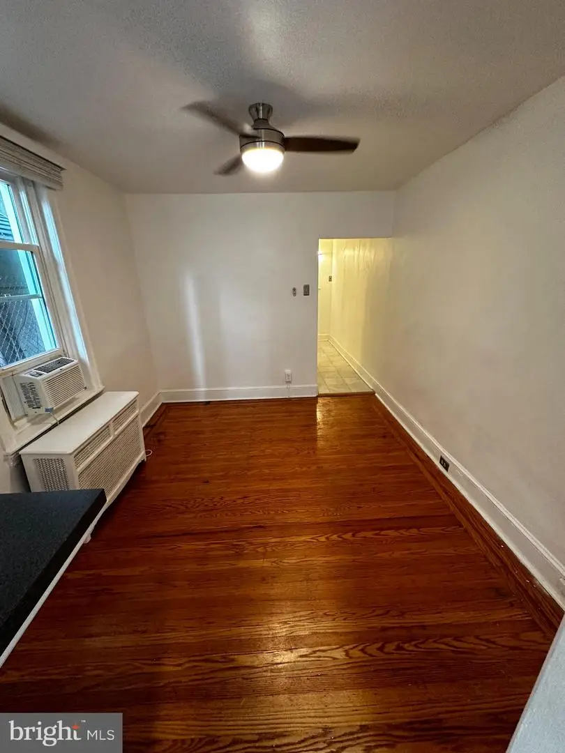 808 S 8th St, Philadelphia, PA 19147 - #3