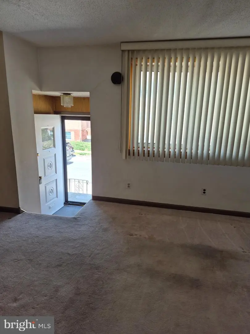 240 Rock St, Philadelphia, PA 19128 - #3