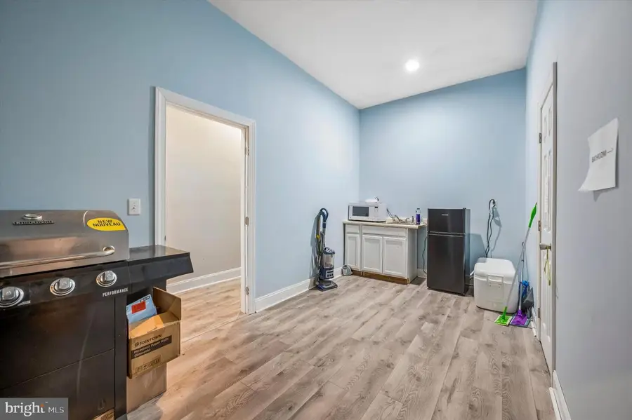 319 S 60th St, Philadelphia, PA 19143 - #2