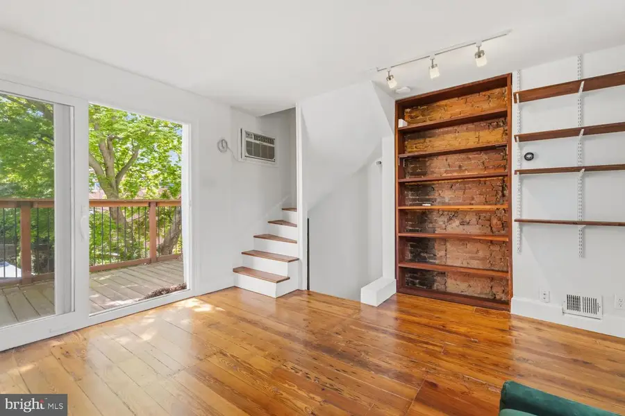 2406 Aspen St, Philadelphia, PA 19130 - #2