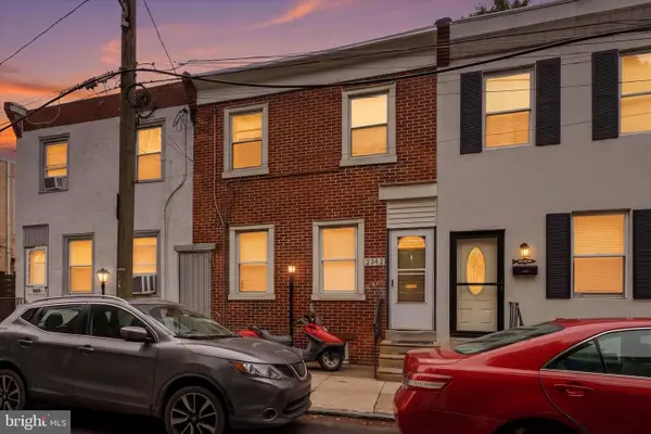 2442 E Gordon St, PHILADELPHIA, PA 19125