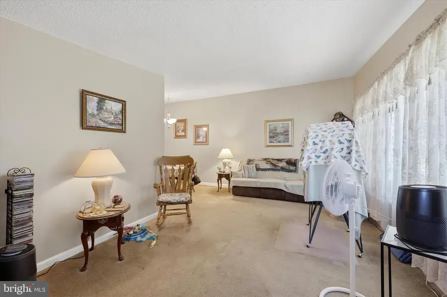 139 Dimarco Dr, Philadelphia, PA 19154 - #2