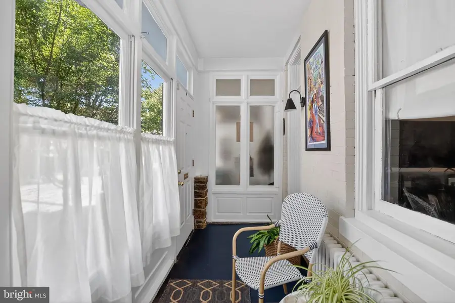 132 E Hartwell Ln, Philadelphia, PA 19118 - #3