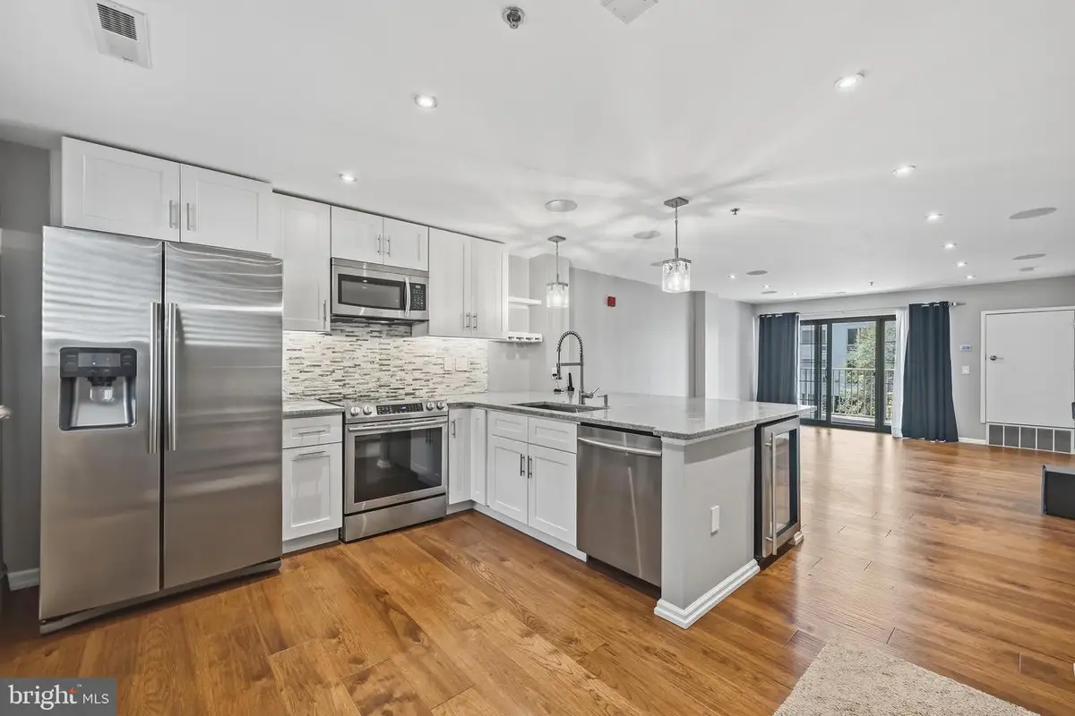 2 Leverington Ave #21, Philadelphia, PA 19127 - #1