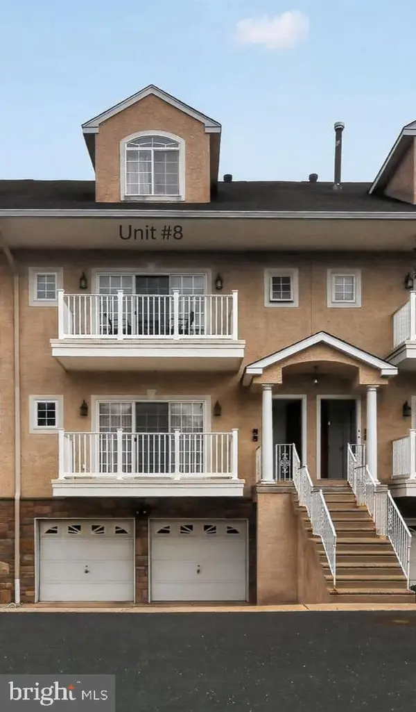 290 Byberry Rd #8, PHILADELPHIA, PA 19116
