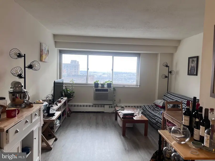 2101-17 Chestnut St #1813, Philadelphia, PA 19103 - #3