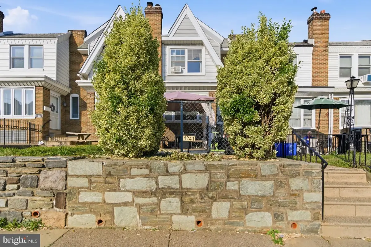 4241 Stirling St, Philadelphia, PA 19135 - #1
