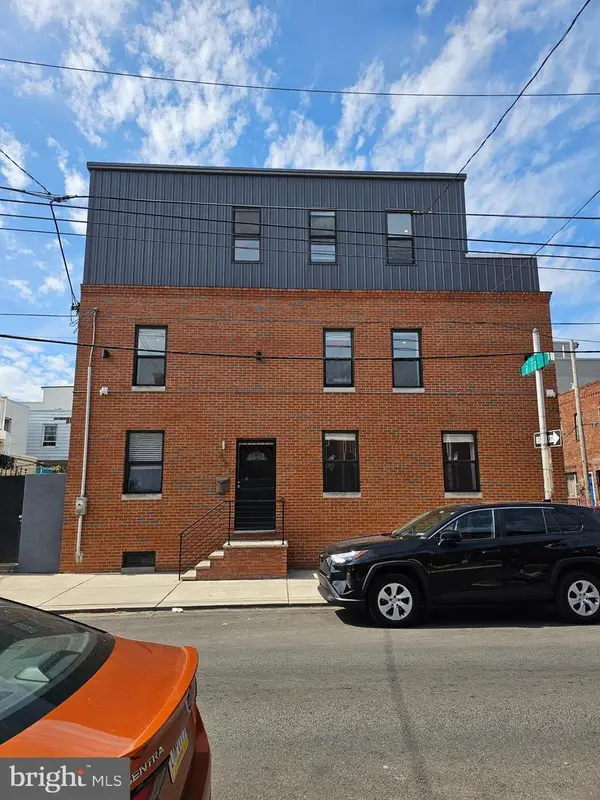 2100 Cross St, PHILADELPHIA, PA 19146