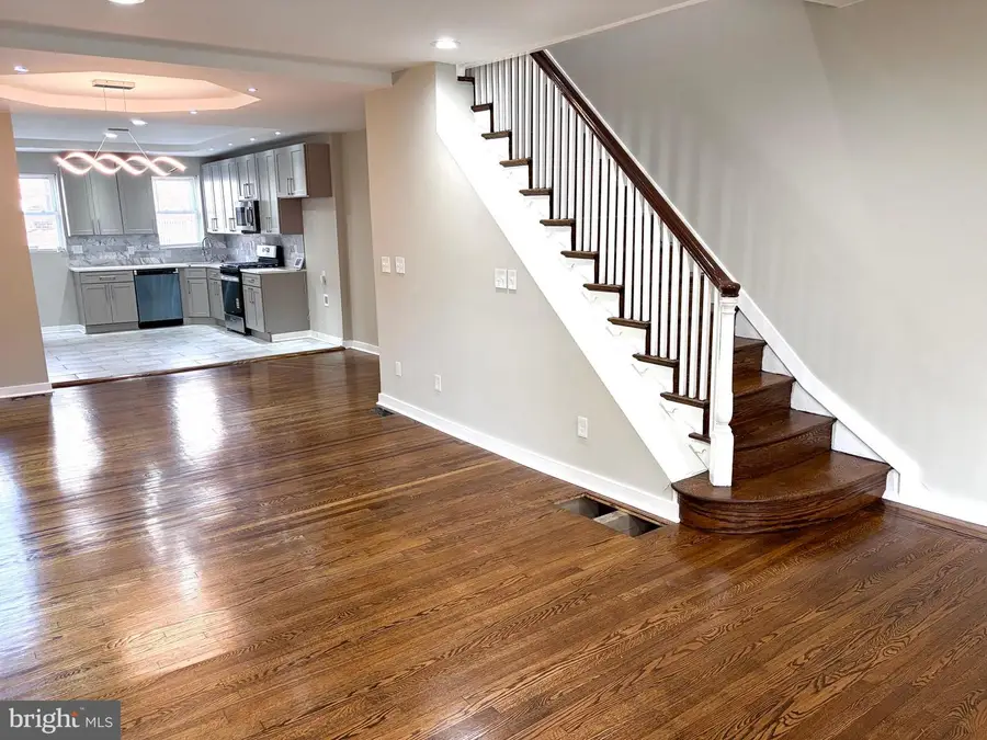6221 Gardenia St, Philadelphia, PA 19144 - #3