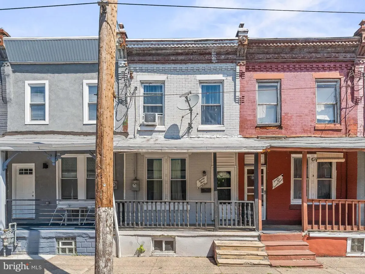2425 W Oakdale St, Philadelphia, PA 19132 - #1